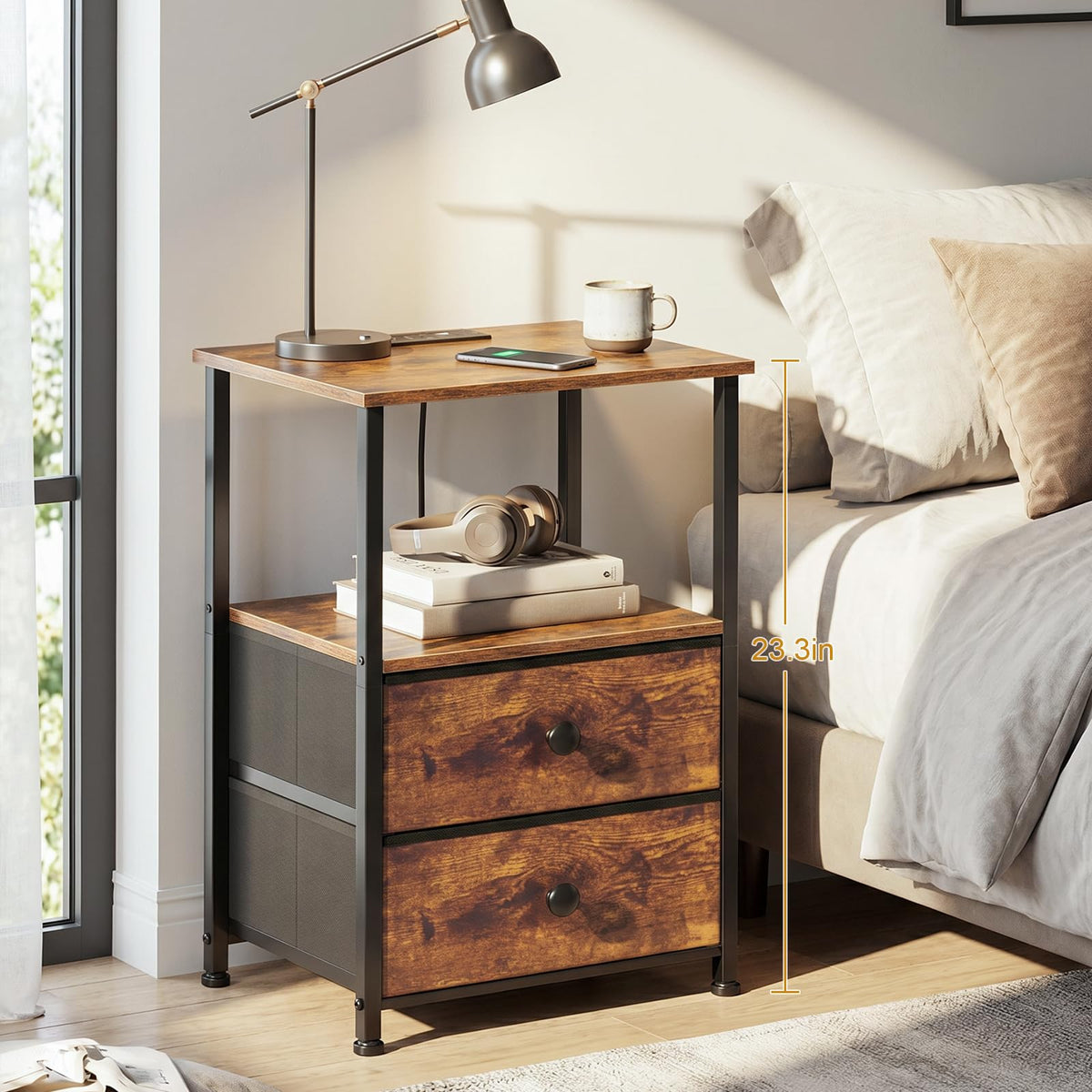 Nightstands Set of 2 with Charging Station R7405