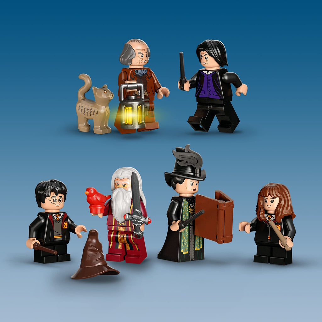 Harry Potter Castle Toy Set with 6 Minifigures T658458