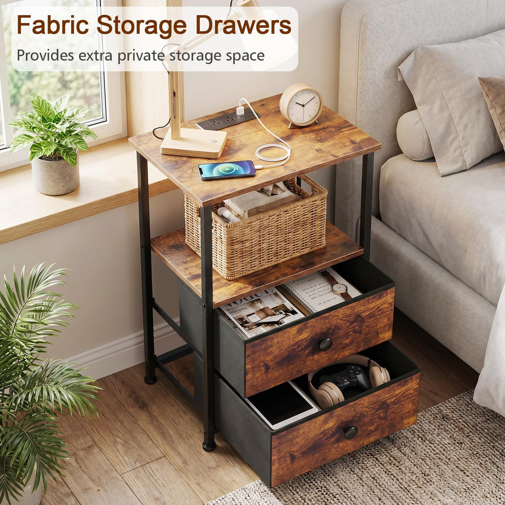 Nightstands Set of 2 with Charging Station R7405